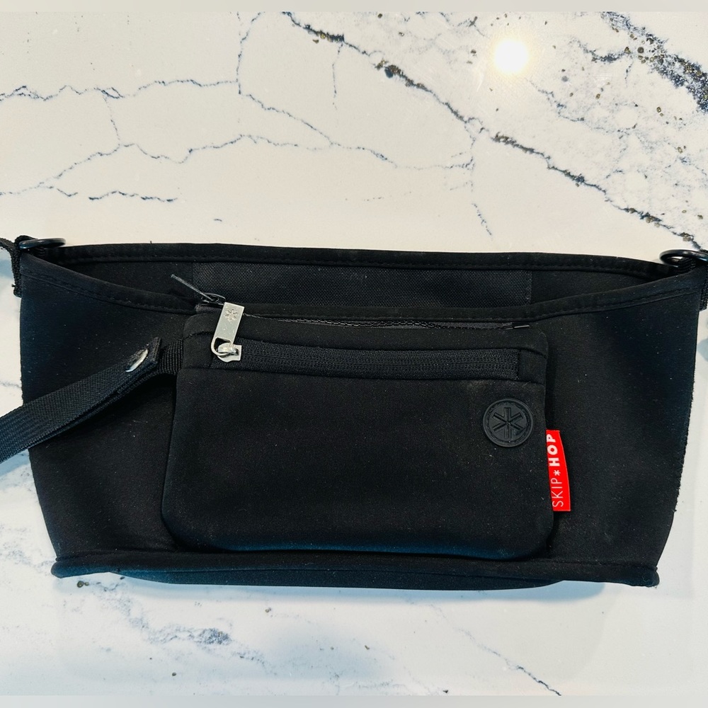 Skip Hop stroller organizer with zip-off wallet pouch